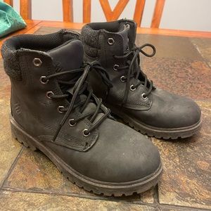 Boys hiking boots